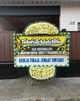 Papan Bunga Duka di Sigumpar